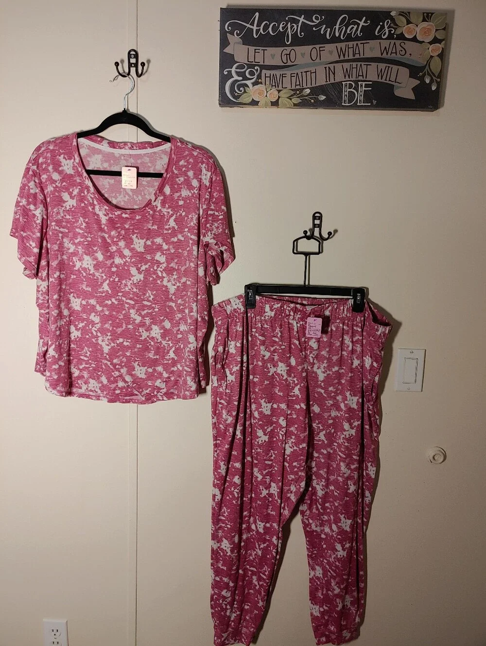 Secret Treasures 3x 22-24 Pretty Mauve And White Short Sleeve Pajama Set.